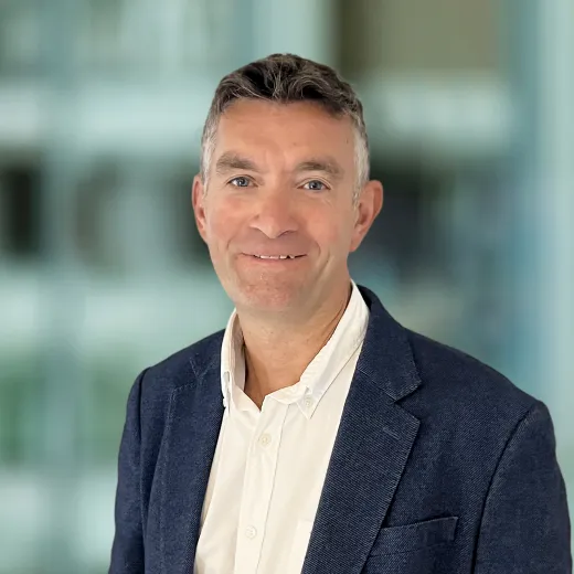 Headshot of Nick Carr