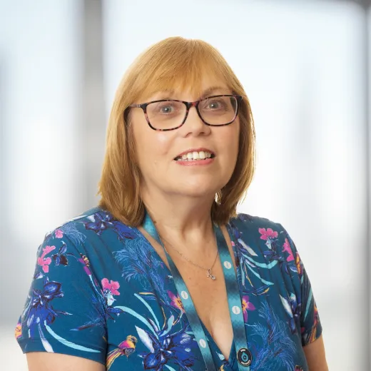 Alison Martin headshot