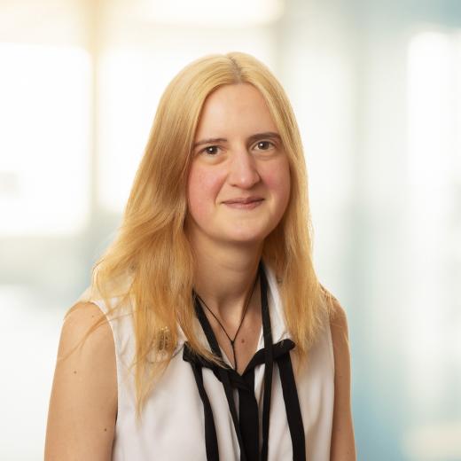 Kerrie Moore headshot