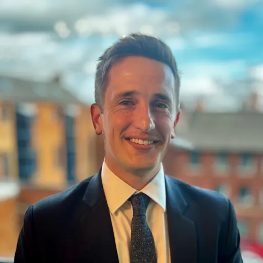 Headshot of Tom Devonshire