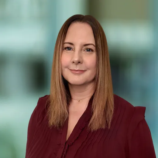 Headshot of Julie Parry