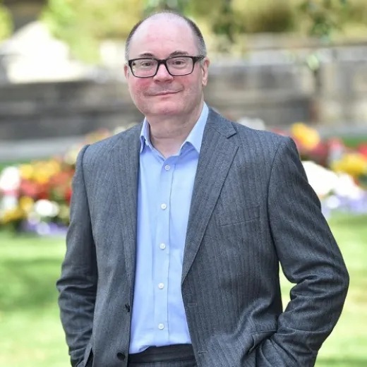 Paul Bennett headshot