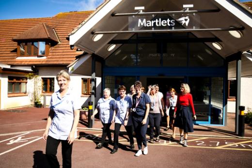 hospice-at-home-martlets-hospice-220420-photoutils.com_.jpg